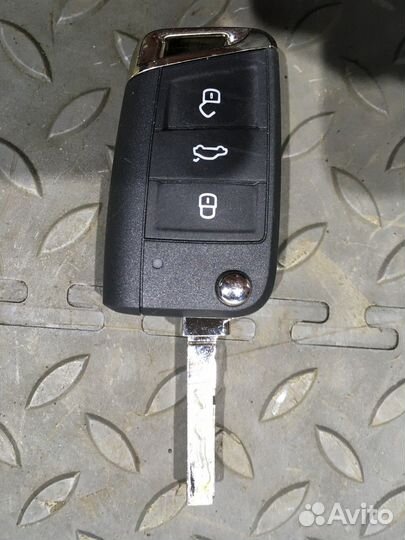 Ключ зажигания (Volkswagen Tiguan)