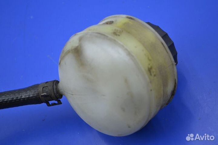 Бачок главного цилиндра сцепления scania R-series