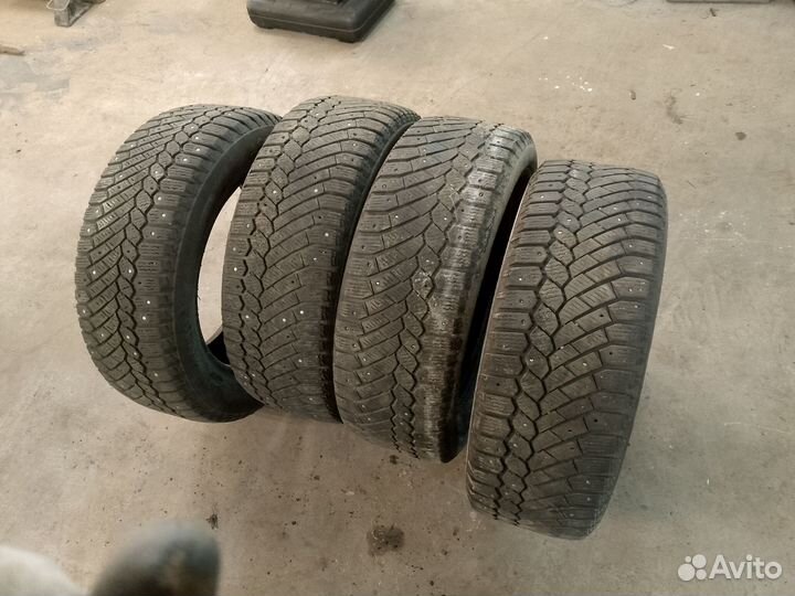 Зимняя резина 20560 r16