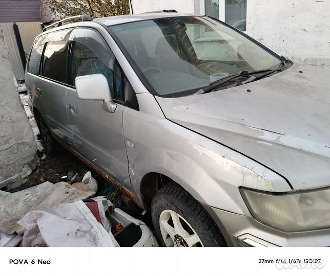 Mitsubishi Chariot 2.4 AT, 2001, битый, 350 000 км