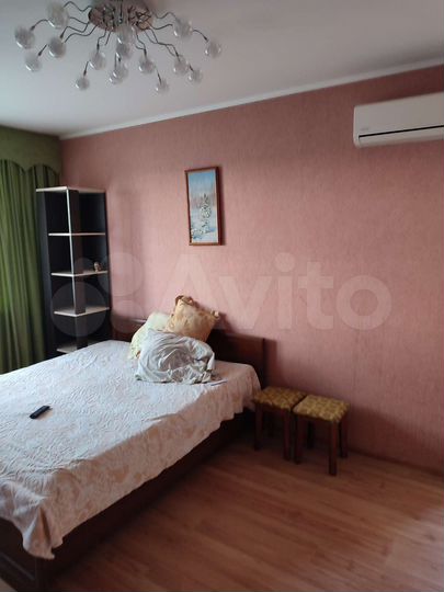 1-к. квартира, 42 м², 10/10 эт.