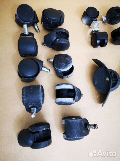 Ножки, колеса чемодана тумбы комплекты от