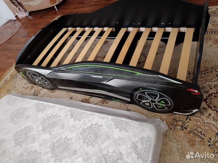 Кровать машина