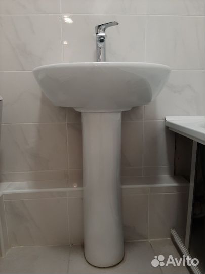 Раковина тюльпан со смесителем