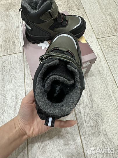 Новые деми ботинки Tombi р.25; 26