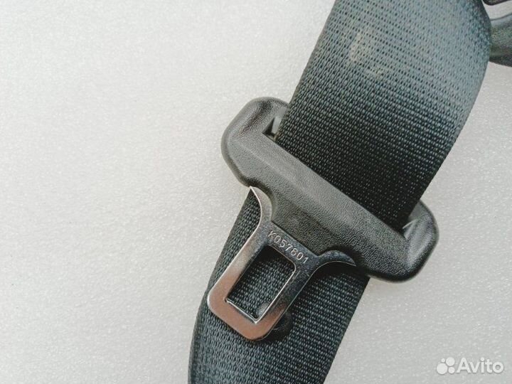 Ремень безопасности с пиропатроном передний правый