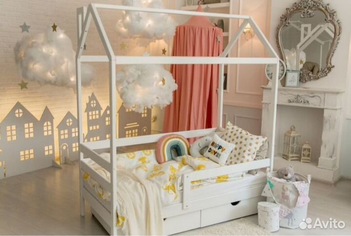 Кроватка от 2х лет берёза с бортиком домик