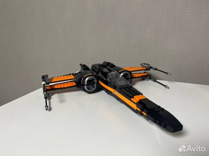 Lego Star Wars 75102 Истребитель По