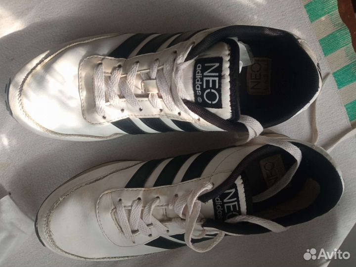 Кроссовки adidas neo