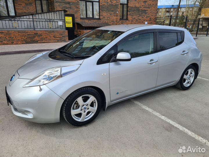 Nissan Leaf 109 л.с. AT, 2014, 130 000 км