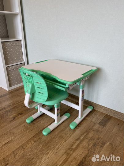 Комплект Holto парта-трансформер и стул Зеленый