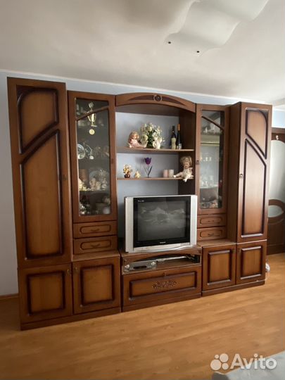 Стенка в гостиную