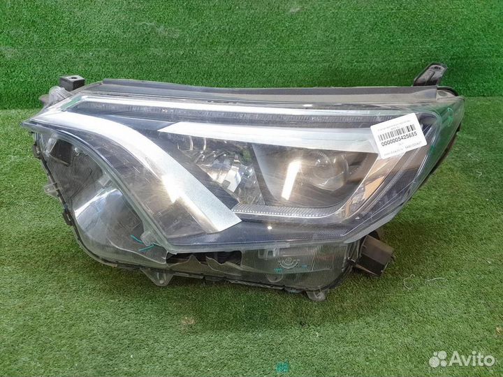 Фара левая Toyota RAV4