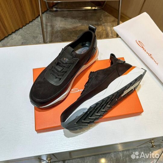 Элегантная мужская обувь Santoni