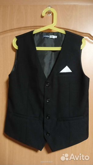 Школьная жилетка для мальчика 140