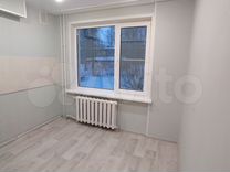 Квартиры в кирове. Однокомнатная квартира в новостройке с мебелью. Однушки вторичка киров. Однушки вторичка киров. Квартиры киров.