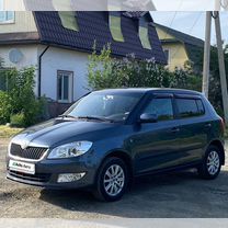 Skoda Fabia 1.6 AT, 2011, 120 000 км, с пробегом, цена 800 000 руб.