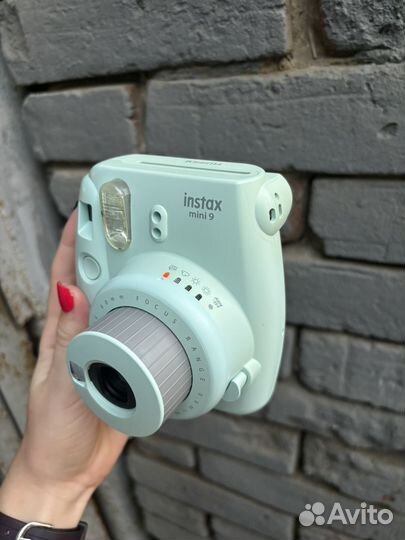 Полароид Fujifilm instax mini 9