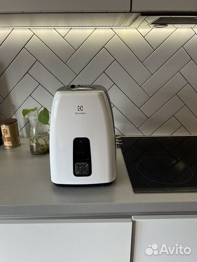 Увлажнитель воздуха УЗ Electrolux EHU-5515D