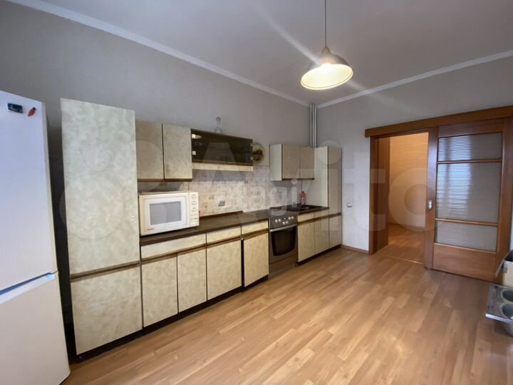 3-к. квартира, 122,2 м², 4/9 эт.