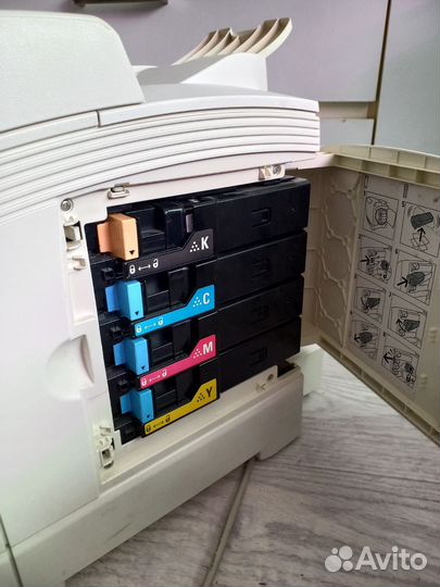 Цветной лазерный принтер бу