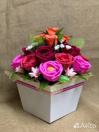 Букет из роз (с конфетами внутри бутонов )