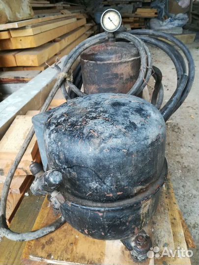 Компрессор от холодильной уст