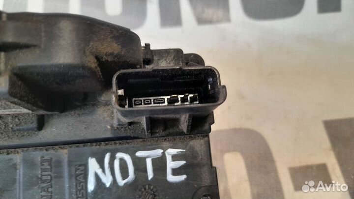 Замок двери Ниссан Ноут Е11