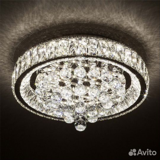 Люстра новая