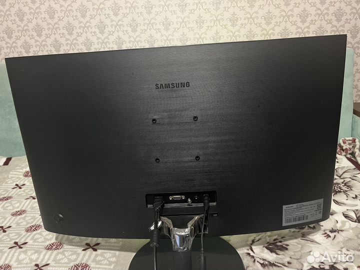 Монитор Samsung 27 (Изогнутый)