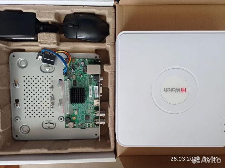 Видеорегистратор Hiwatch DS-H104G