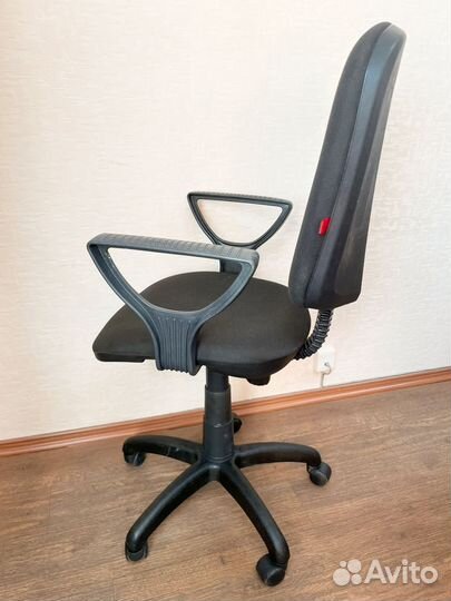 Компьютерное кресло