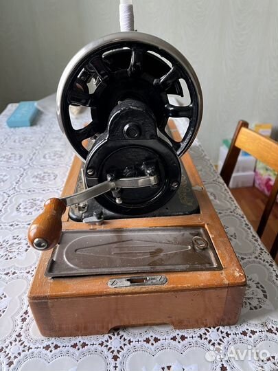 Швейная машинка 