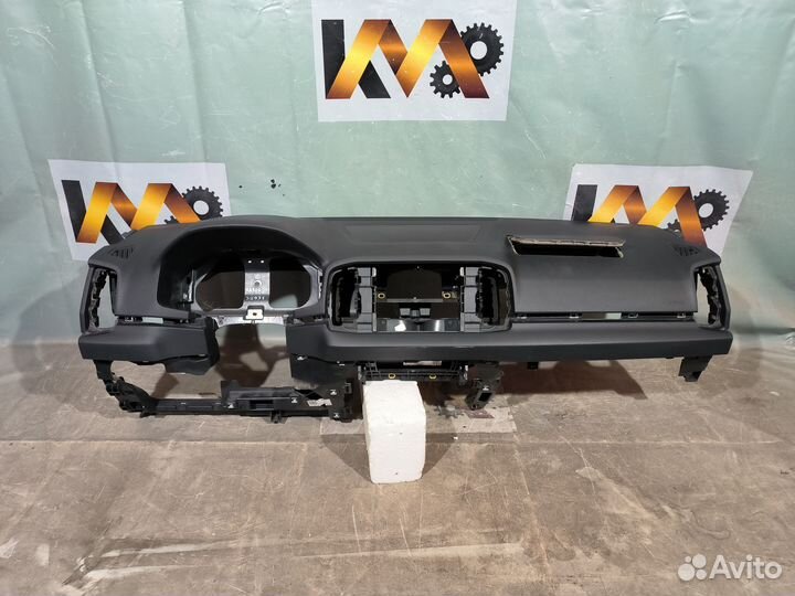 Skoda Karoq 2017- Панель приборов (Торпедо) 32931