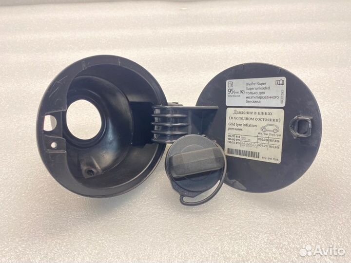 Лючок топливного бака Volkswagen Polo седан 1.6