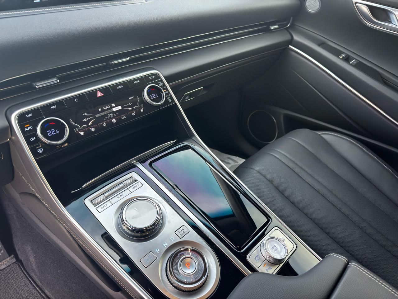 Genesis GV80: фото из отзыва