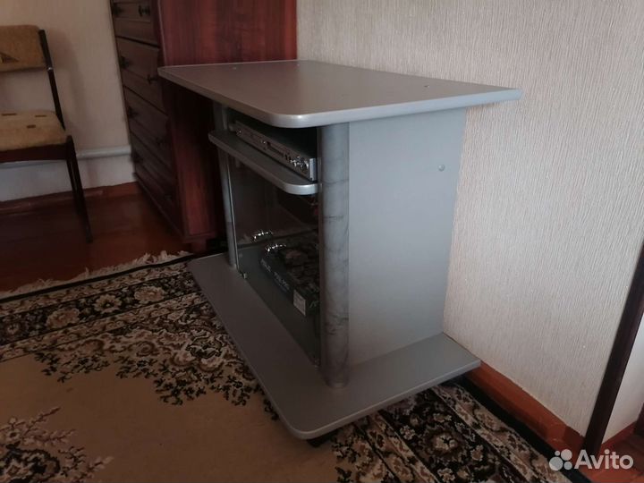 Тумба под телевизор