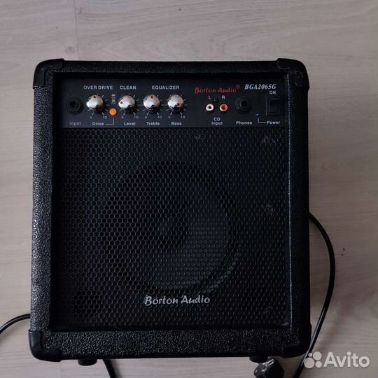 Комбоусилитель для гитары