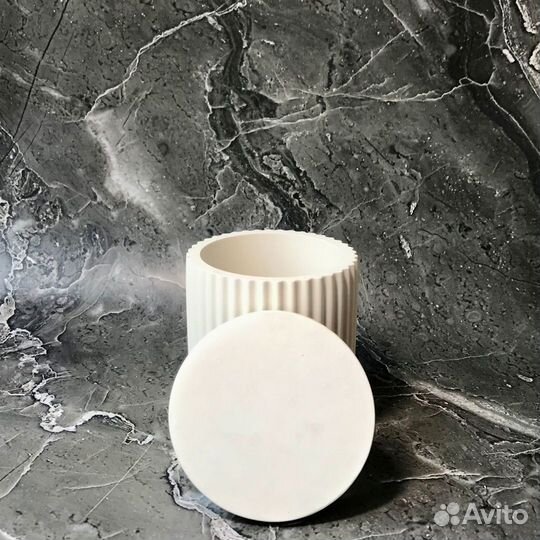 Декоративная шкатулка 