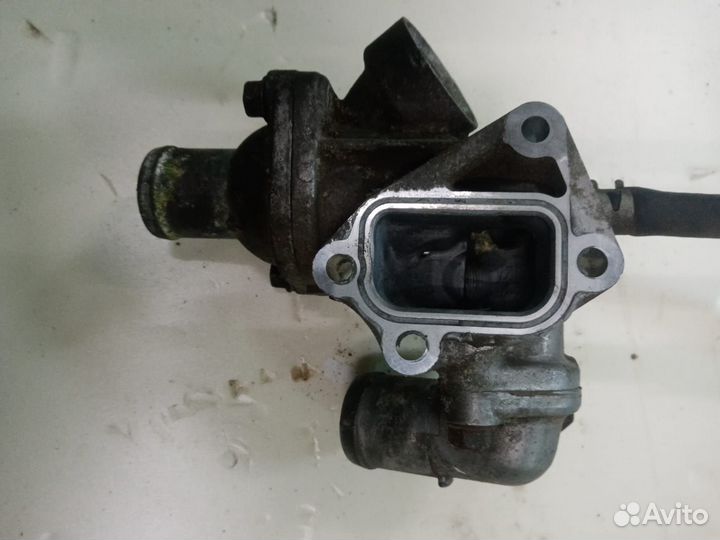 Корпус термостата Mitsubishi Grandis 2.4 4G64