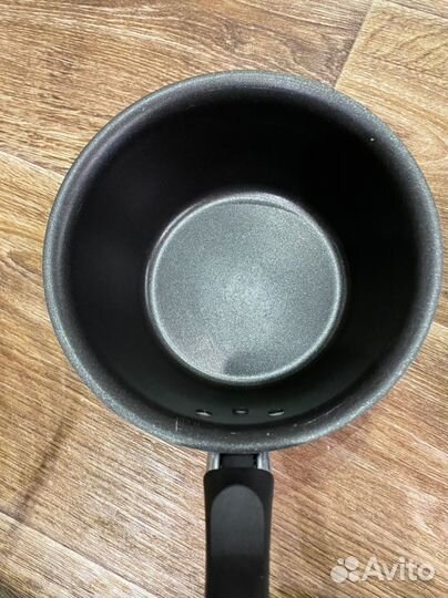 Кастрюли, сковородка, ковш набор