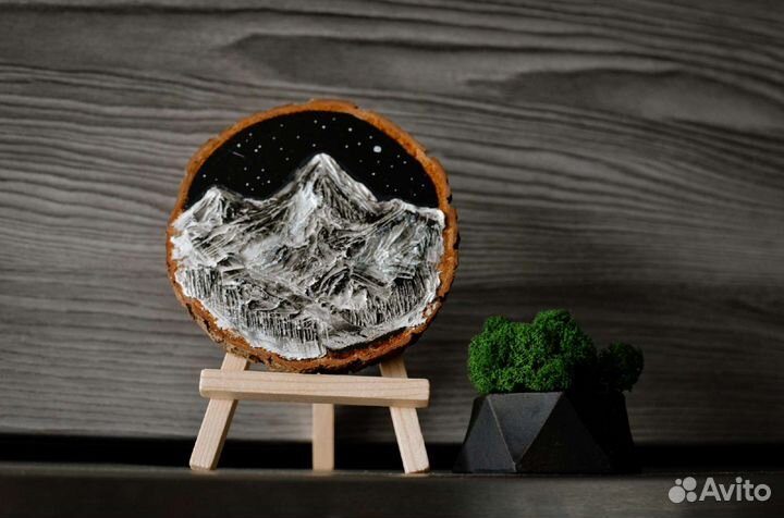 Картина с горами, роспись по дереву