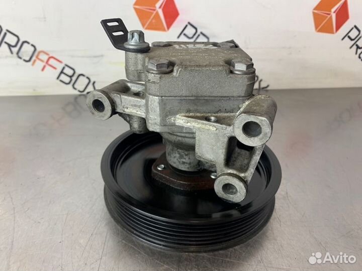 Насос гидроусилителя руля Mercedes C-Class W203