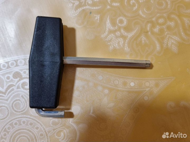 Поперечные рейлинги на hyundai H1