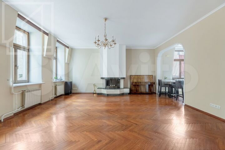 5-к. квартира, 190 м², 4/4 эт.