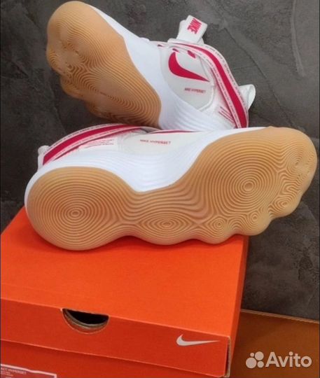 Кроссовки nike react hyperset