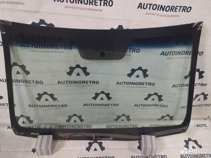 Стекло лобовое (обогр. щеток) Kia Rio lll (2011)