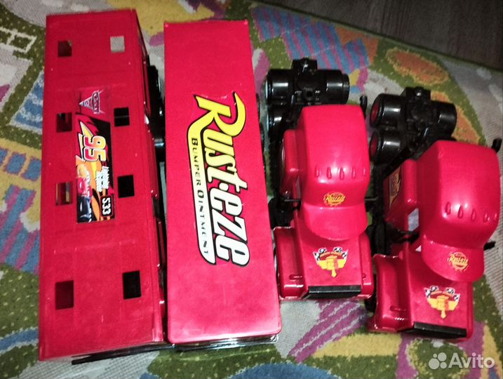 Машина молния маквин перевозчик и автовоз