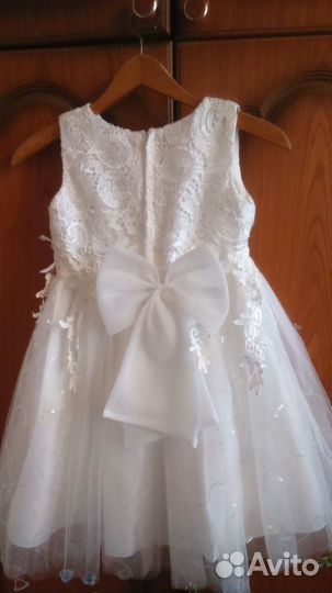 Платье праздничное