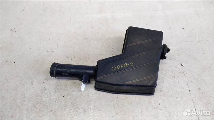 Резонатор воздушного фильтра Ford Scorpio 90-92г